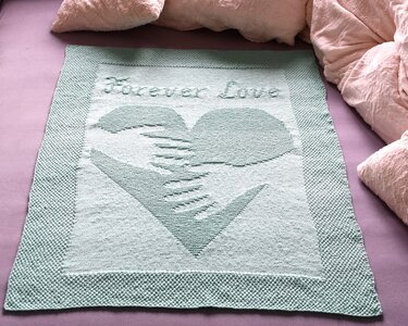 Strickanleitung Baby- / Kinderdecke "Forever Love" - einfach