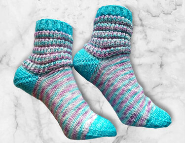 Strickanleitung Socken Kleine Raupe