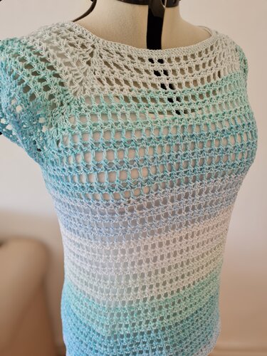 Netzshirt Netzpullover "Crossover" Häkelanleitung RVO mit oder ohne Ärmel