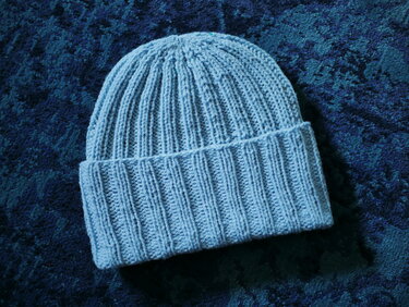 Fischermütze "Randy" - einfache Strickanleitung für Beanie mit Rippenmuster