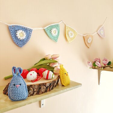 Elloth Bunting - Crochet