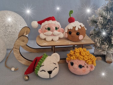 Weihnachtsbaum-Wichtel häkeln - Anleitung für festliche Weihnachtsdeko