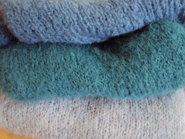 Strickanleitung für Pullover mit U-Bootausschnitt aus flauschigem Alpaka - Bild 2