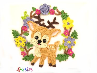 Deer Wreath Reindeer crochet pattern applique
