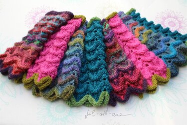 Wrist Warmers "Malou", knitting pattern, 2 sizes