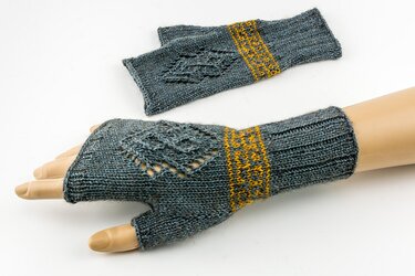 Stulpen Miss Gaskell Strickanleitung