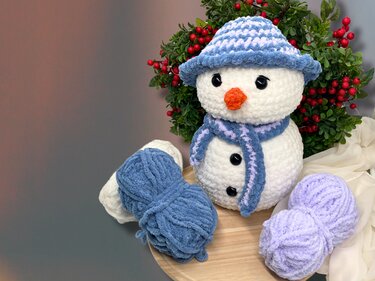 Snowman Crochet Pattern | 40cm | 15.7