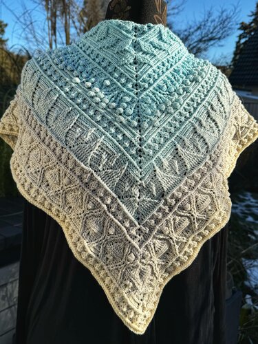 Crochet Pattern Triangular Scarf "Aiolos"