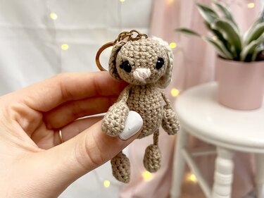 Häkelanleitung Taschenbaumler Hase | Schlüsselanhänger Waldtier, Haustier - Häkeln