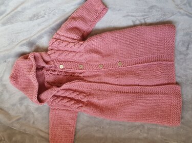 Strickanleitung Kindermantel Emilia Größe 110/116!