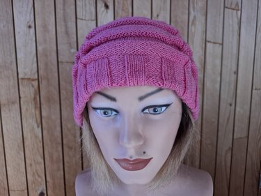 Knitting pattern hat "caterpillar"
