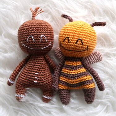 Grinsebiene und - lebkuchenmännchen - Kombianleitung von LaCritza - Häkeln