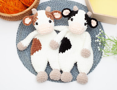 Crochet cow snuggler pattern, cow lovey crochet pattern, comforter toy
