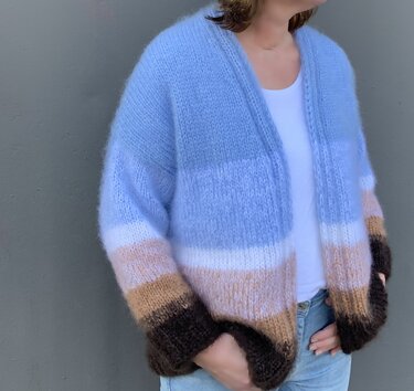 Strickanleitung Strickjacke Anlukaa Größe 36 – 48 - Bild 2