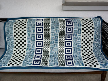 Häkelanleitung Decke "Viereggli" einfach