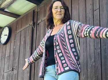 Frauhohmanns Kreisjacke mit Knopfleiste, gehäkelt und gestrickt - Bild 7