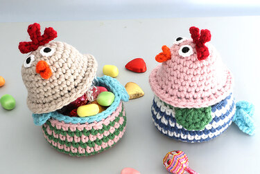 "Gertrude" The Fillable Hen - Crochet Pattern