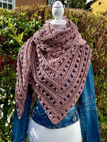Triangular Scarf "Iphis" - Crochet