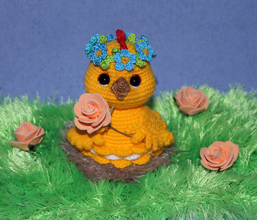 Chick. Cosy or décor for an Easter egg - Crochet