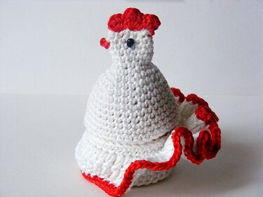 Crochet Hen egg cozy, egg holder