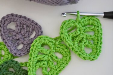 Simple Crochet Pattern for a Leaf