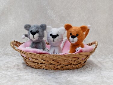 Häkelanleitung - Die Maikätzchen