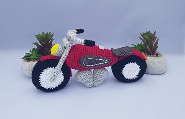 Motor bike "Hot Chopper" - Crochet