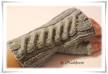 Connemara fingerless mitts mittens gloves - Knitting