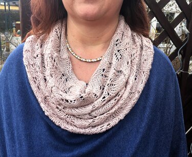 Sunny Leaves, gestrickter Cowl - Stricken