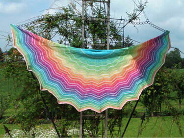 Starlet - half crescent shawl (knitting)