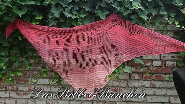 Motivtuch, Dreieckstuch, Love - Häkeln