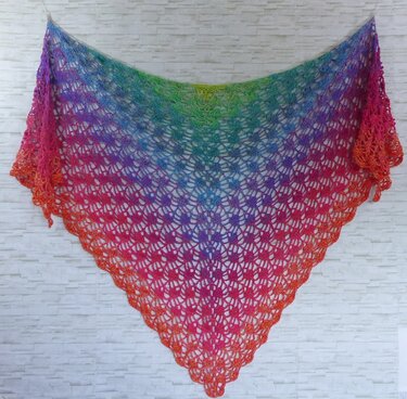 MiniBeache Häkelanleitung für ein Dreieckstuch mit Muschelmuster