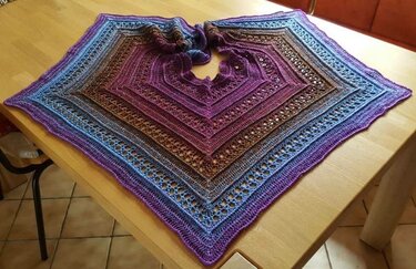 Osse Shawl - Crochet