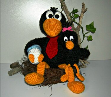 Der liebevolle Rabenvater Rolf und seine zwei Kinder, Häkelanleitung als PDF