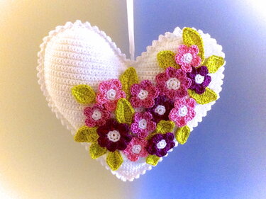 Flowery Heart - Crochet Pattern english