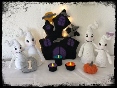 Süßes oder Saures - "Geisterfamilie Grumpatsch" mit Schloß - Häkeln