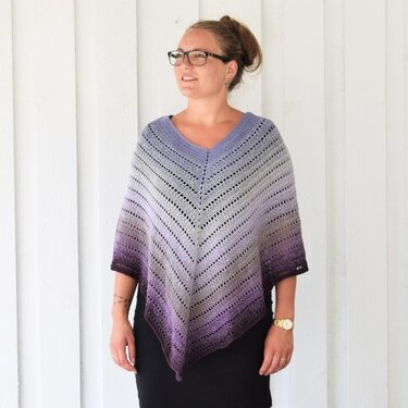 Classical Attitude Poncho - Adults - Crochet