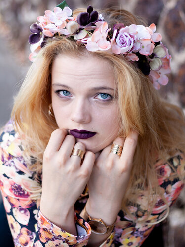 Blumenkarnz Flores, Anleitung zum Binden für einen Kinder- oder Erwachsenen Haarkranz - Basteln