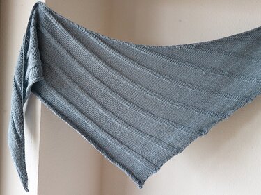 Knitting pattern shawl "Easy"
