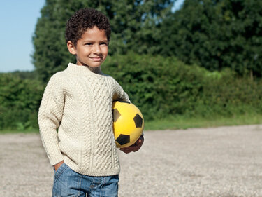 Liam - Kinderpullover mit Zopfmuster