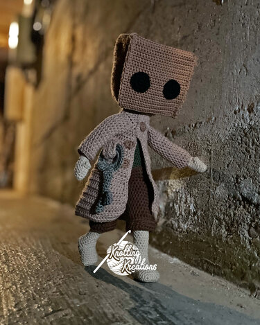 Little boy with paper mask - Amigurumi crochet pattern for doll