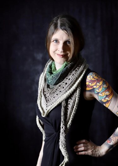 Crochet pattern Asgell wide triangular shawl