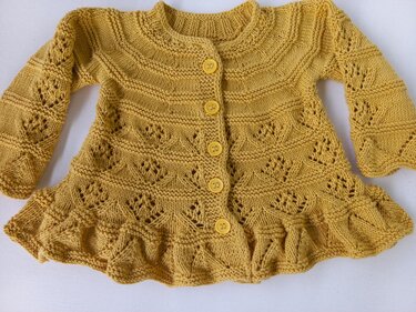 Strickanleitung Babyjacke/Mädchenjacke Gr. 62/68 ca. 4-7 M, tolles Muster