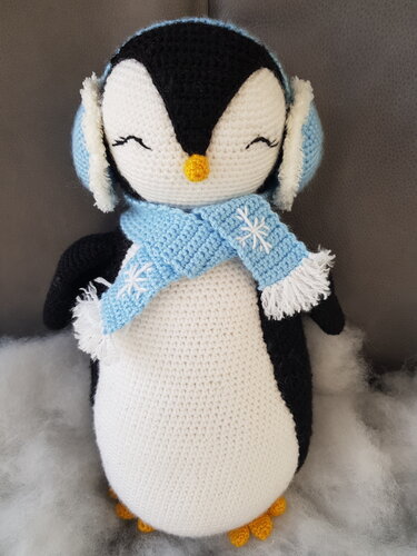 XL Winter Pinguin stehend 30cm (m. Ohrenwärmer in Babyblau) Häkelanleitung