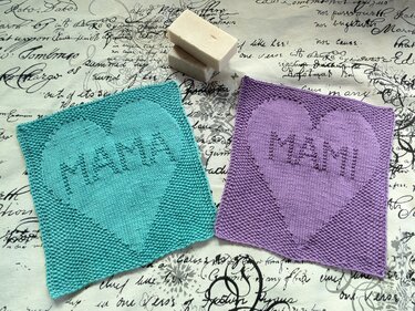 "Mama im Herzen" - Einfache Strickanleitung für Waschlappen / Spültuch