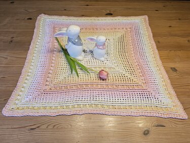 Häkelanleitung Tischdecke Shining