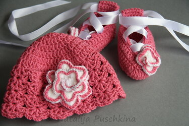 Häkelanleitung: Set mit Babymütze und Babyschuhen