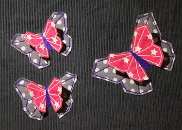 Stickdatei: 3D Schmetterling und 3D Blume ab 10x10 - Sticken