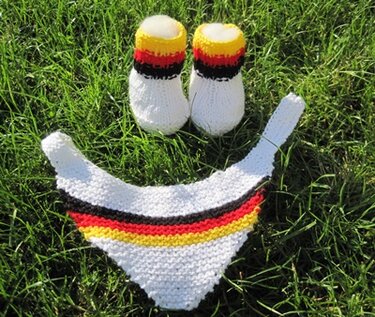 Strickanleitung Babyschühchen und Babytuch im Set, ohne Nadelspiel, für Babys von 0-8 Monaten, Sohlenlänge 10-11 cm
