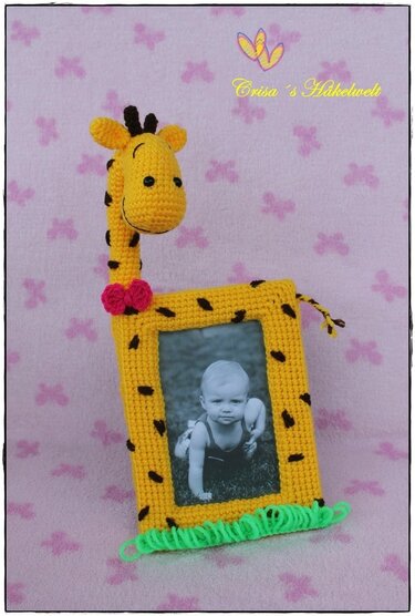 Picture frame, giraffe frame, crochet picture frame